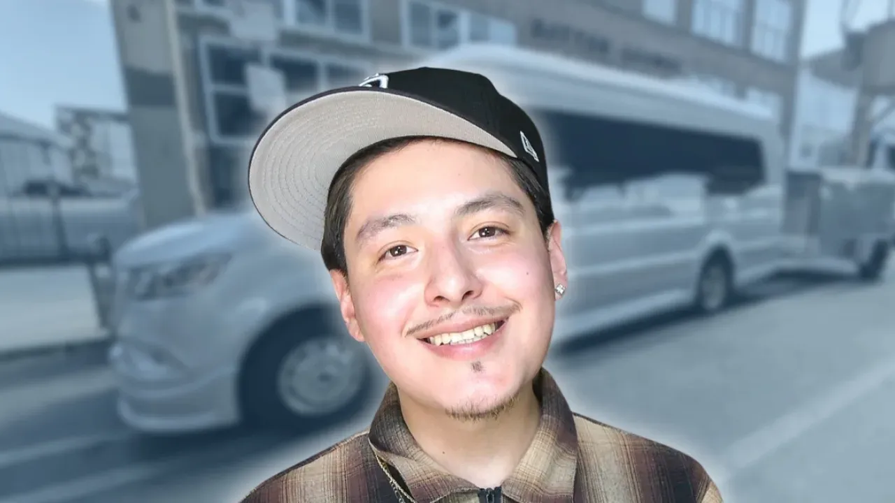 Beach Goons - BUS INVADERS Ep. 2131 [VIDEO]