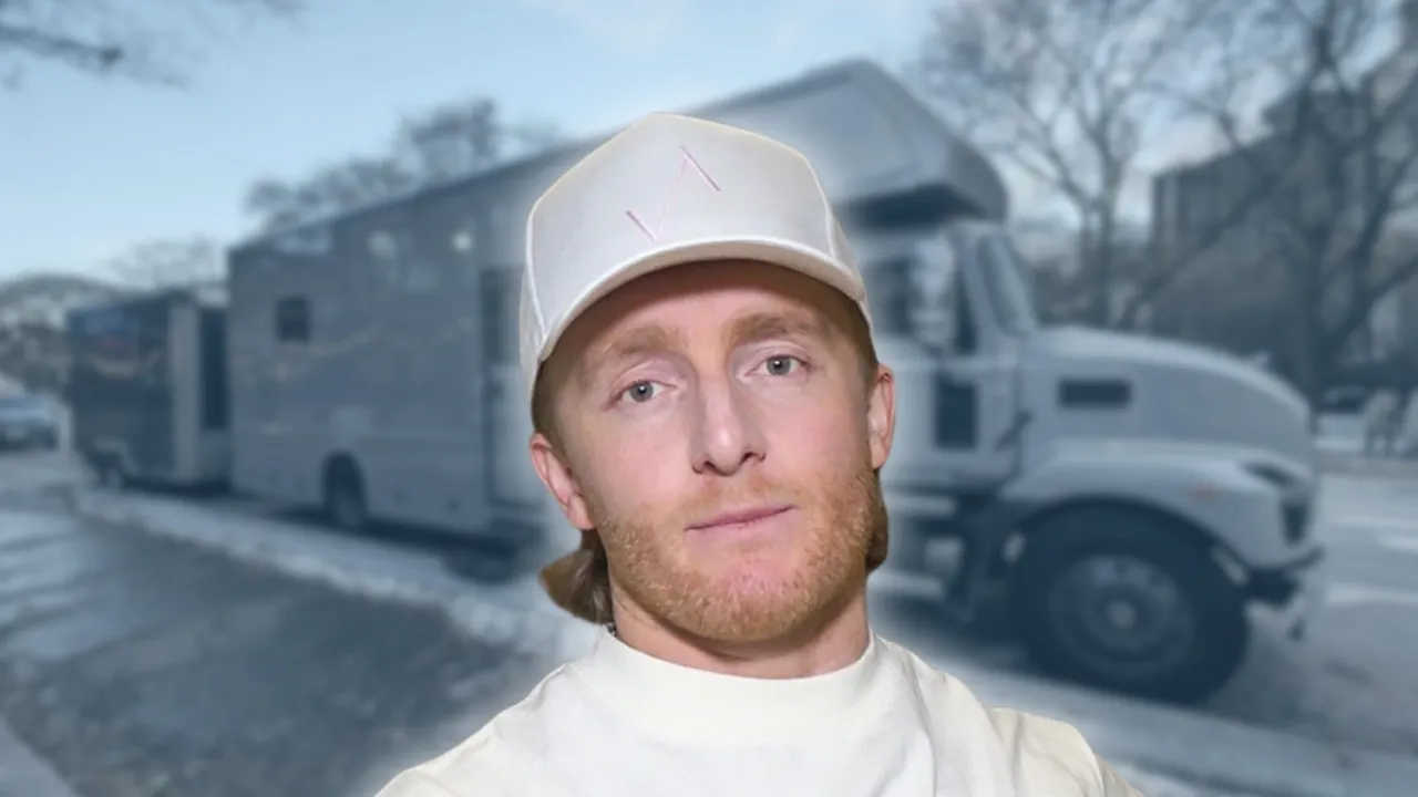 VOILÀ - BUS INVADERS Ep. 2184 [VIDEO]