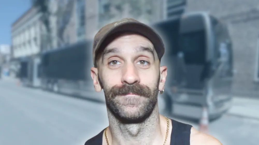 X Ambassadors - BUS INVADERS Ep. 2141 [VIDEO]