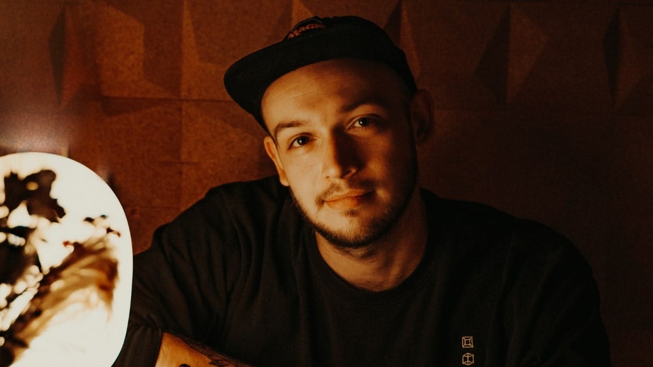 Droeloe - PRESHOW RITUALS