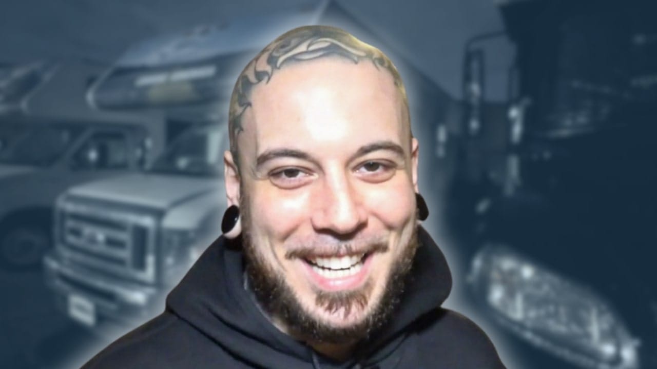 Crystal Lake - BUS INVADERS Ep. 1885 [VIDEO]