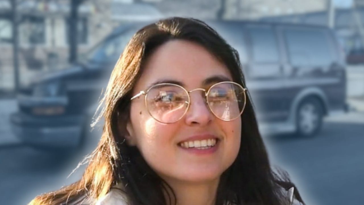 Carly Cosgrove - BUS INVADERS Ep. 1900 [VIDEO]