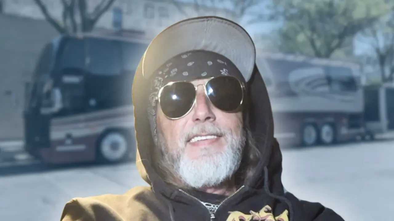 Atheist - BUS INVADERS Ep. 2091 [VIDEO]