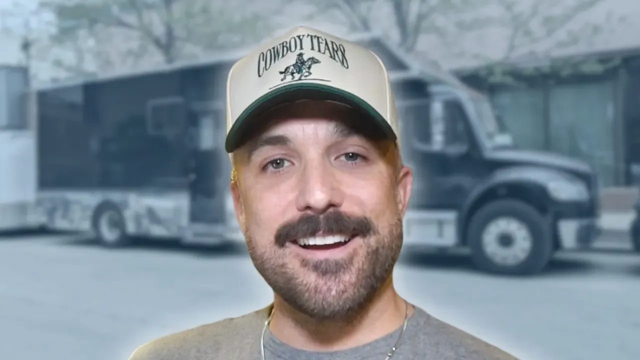 Tyler Rich - BUS INVADERS Ep. 2081 [VIDEO]