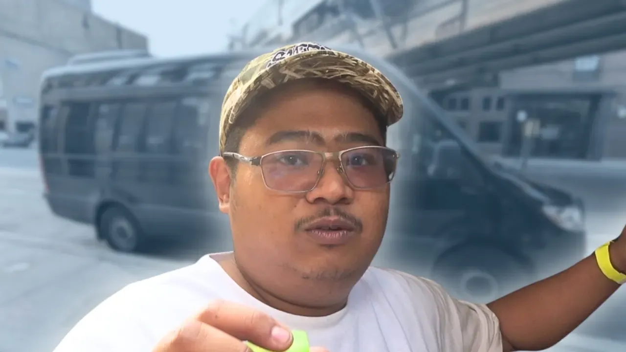 Whispers - BUS INVADERS Ep. 2111 [VIDEO]