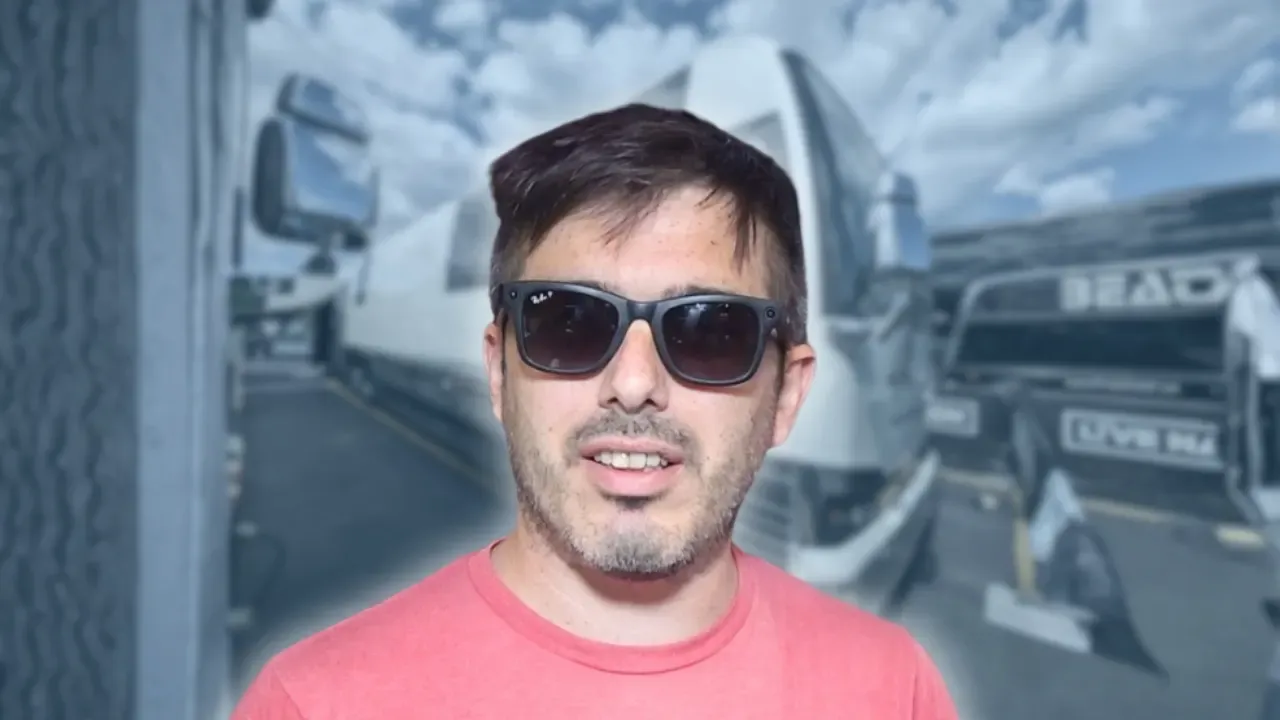 Bowling For Soup - BUS INVADERS Ep. 2123 [VIDEO]