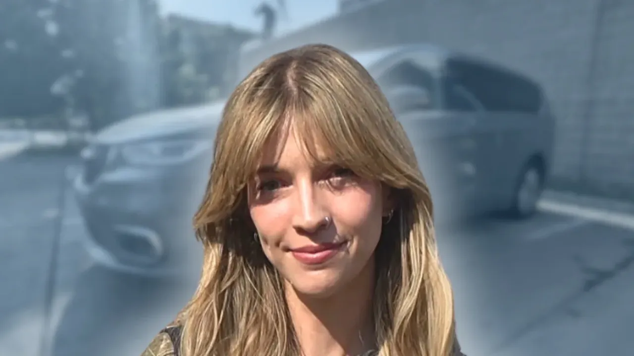 Ellis - BUS INVADERS Ep. 2121 [VIDEO]