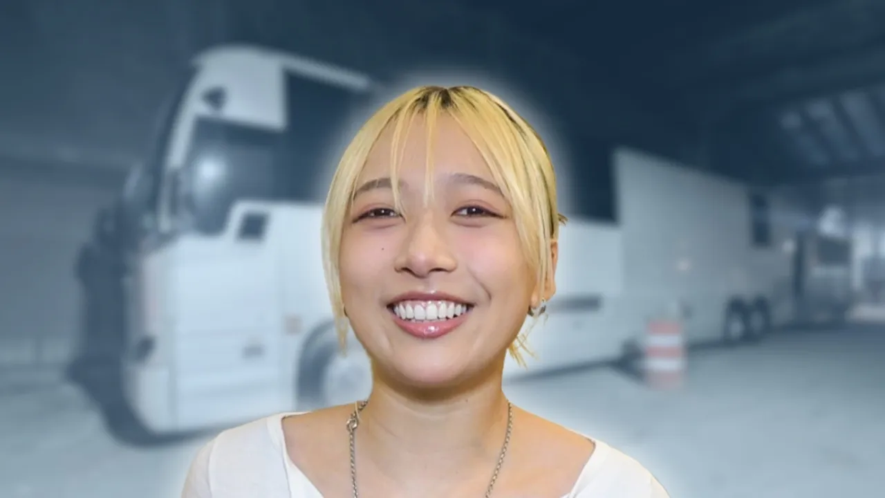 hannah bahng - BUS INVADERS Ep. 2143 [VIDEO]