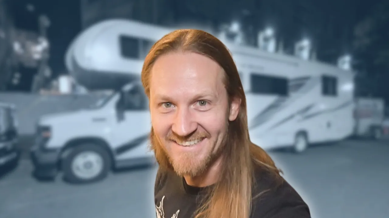 Defeated Sanity - BUS INVADERS Ep. 2165 [VIDEO]