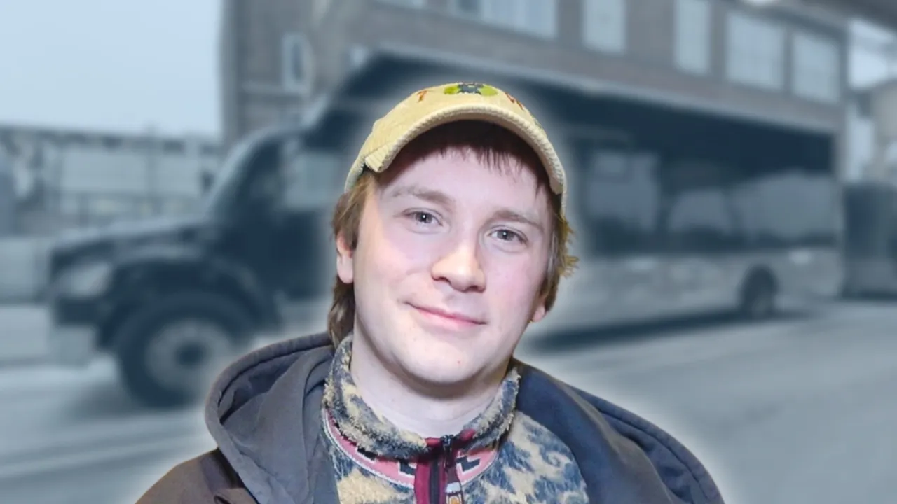 Fox Stevenson - BUS INVADERS Ep. 2189 [VIDEO]