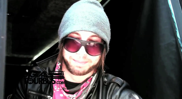 Boys Like Girls – BUS INVADERS Ep. 8