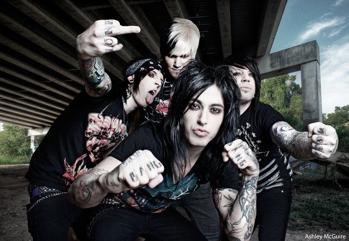 Falling In Reverse and Escape The Fate Announce the “Bury The Hatchet AustralianTour”