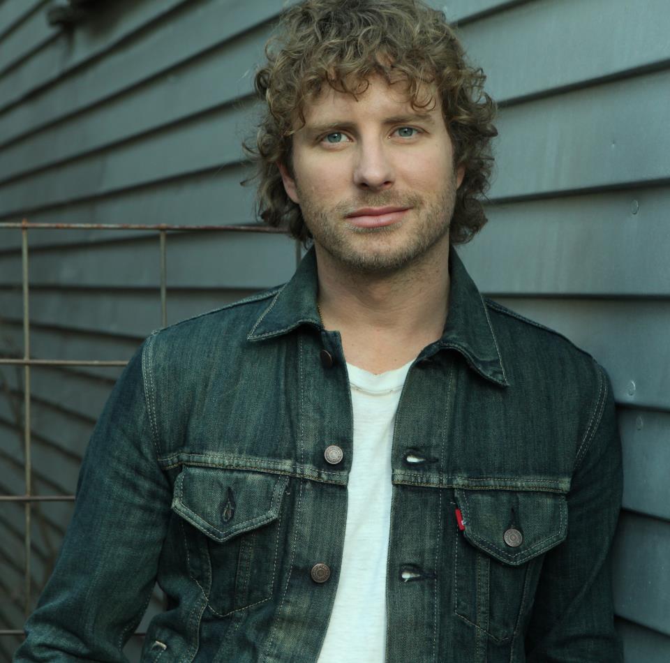 Dierks Bentley Takes Polar Plunge to Announce “Sounds of Summer Tour”