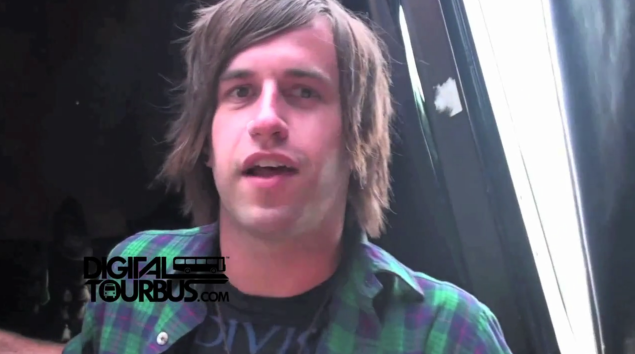 Emarosa – BUS INVADERS Ep. 143