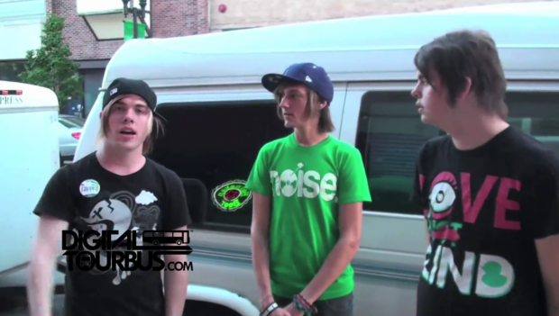 Set It Off – BUS INVADERS Ep. 140