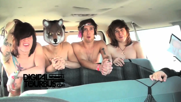 VersaEmerge – BUS INVADERS Ep. 27