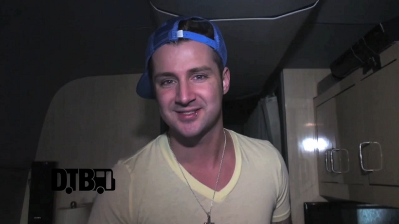 Secondhand Serenade – BUS INVADERS Ep. 418 [VIDEO]