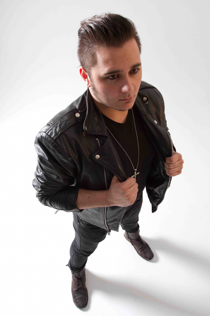 Mason Musso of Metro Station – TOUR TIPS