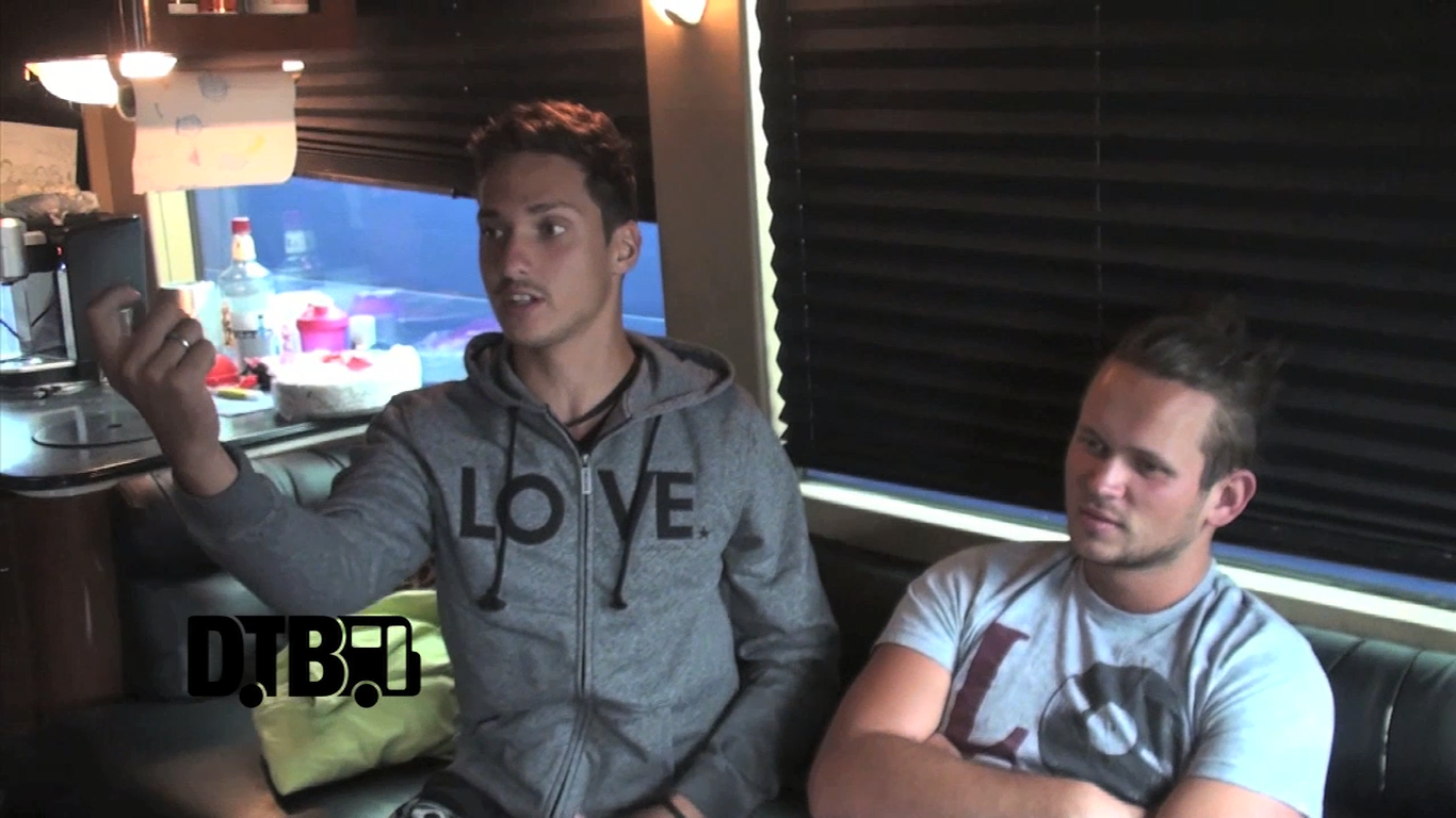 Tonight Alive – CRAZY TOUR STORIES [VIDEO]