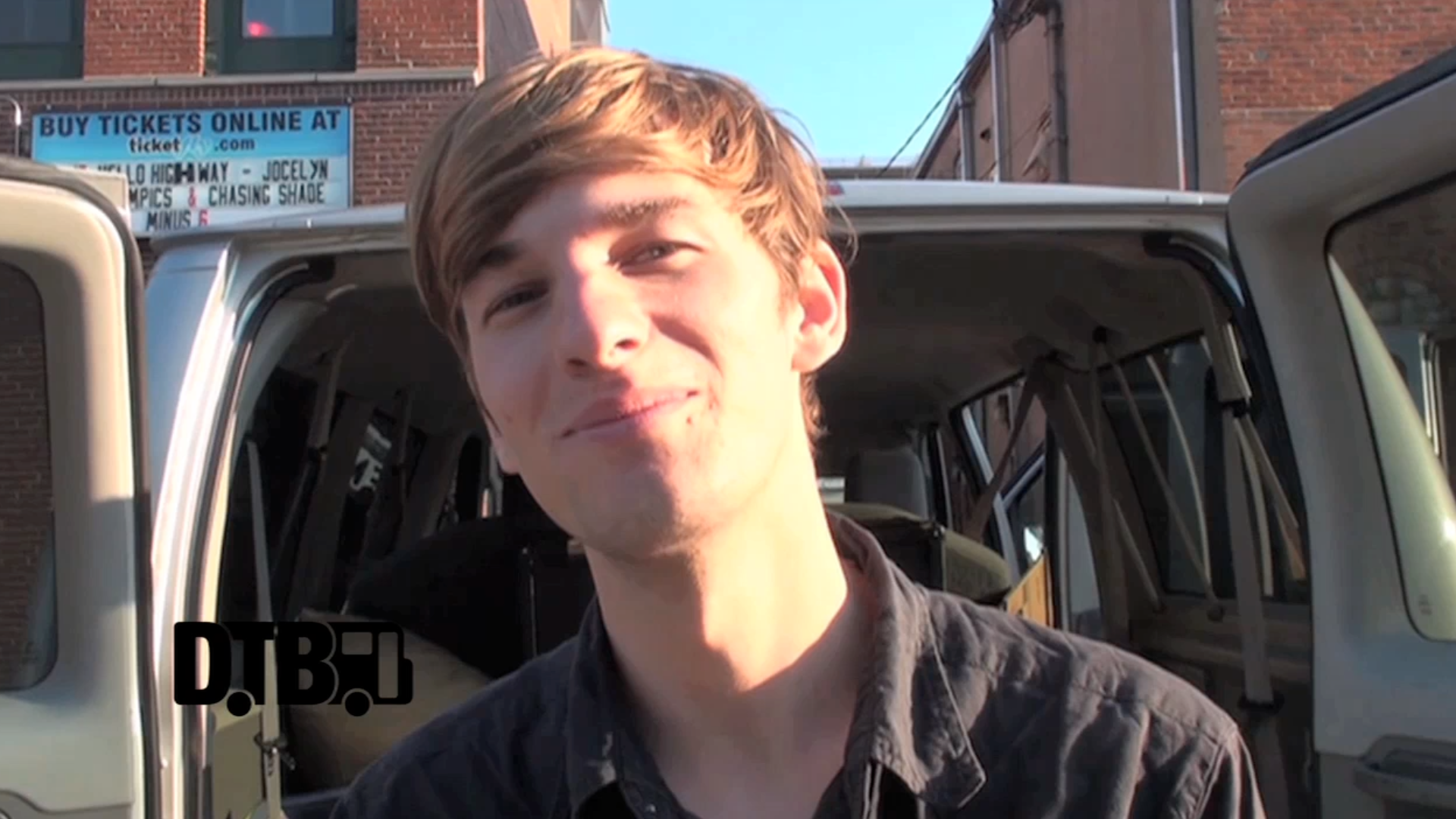 Hello Highway – BUS INVADERS Ep. 569 [VIDEO]