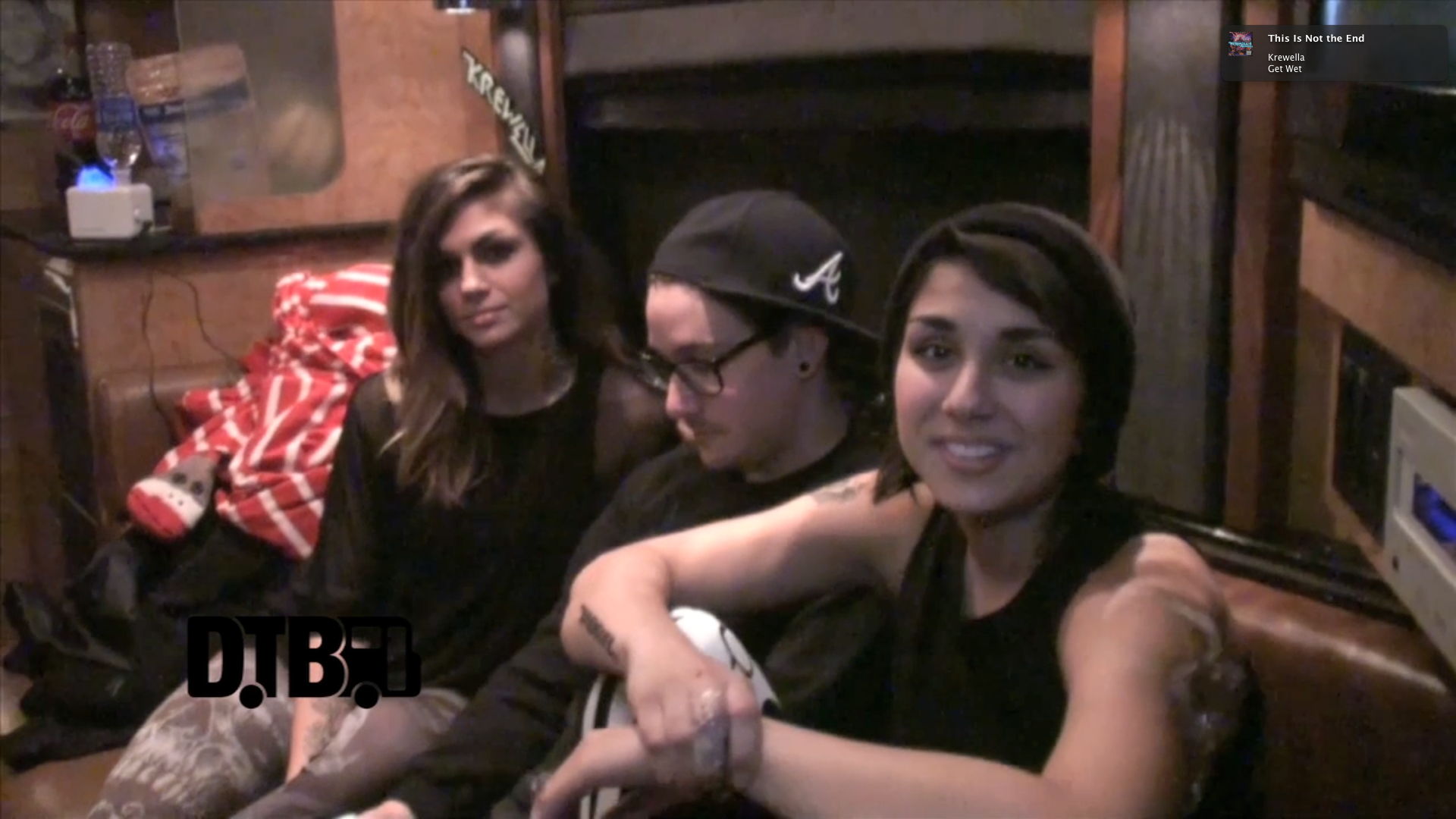 Krewella – CRAZY TOUR STORIES [VIDEO]