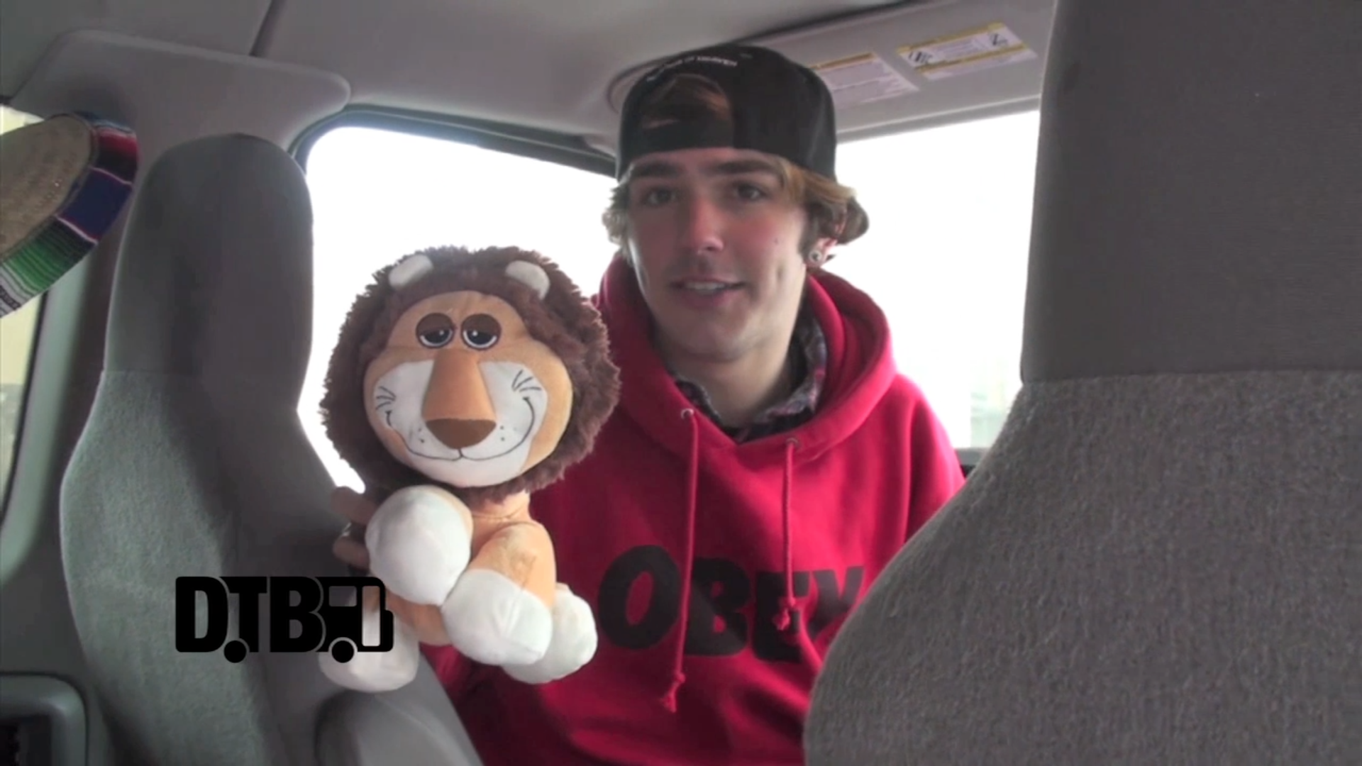 Hollywood Ending – BUS INVADERS Ep. 591 [VIDEO]