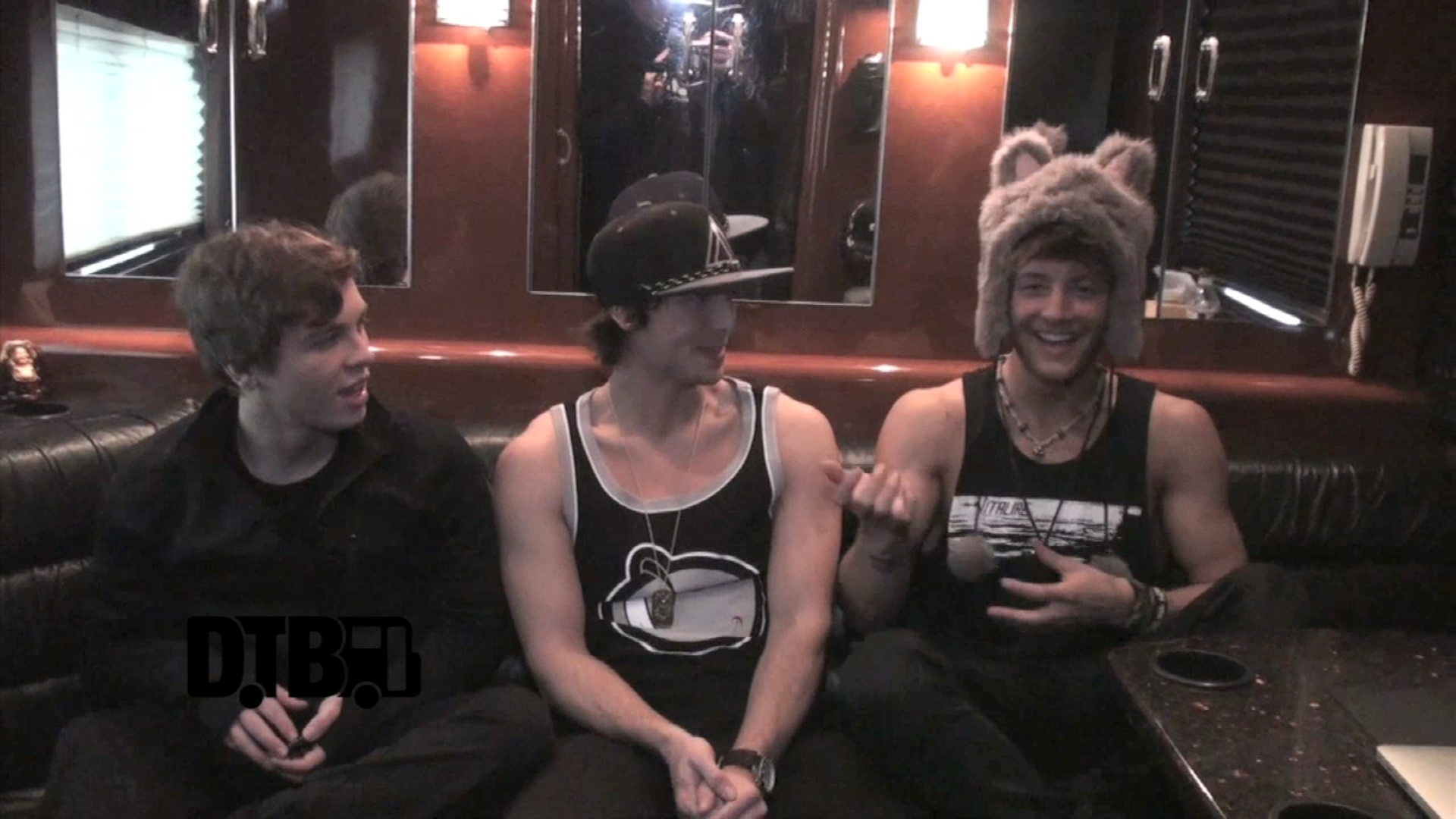Emblem3 – CRAZY TOUR STORIES [VIDEO]