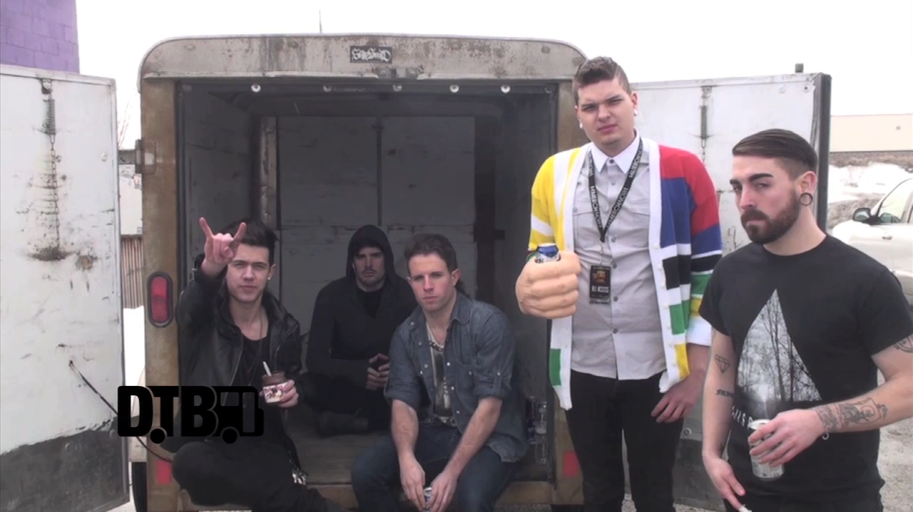 It Lives, It Breathes – BUS INVADERS Ep. 614 [VIDEO]