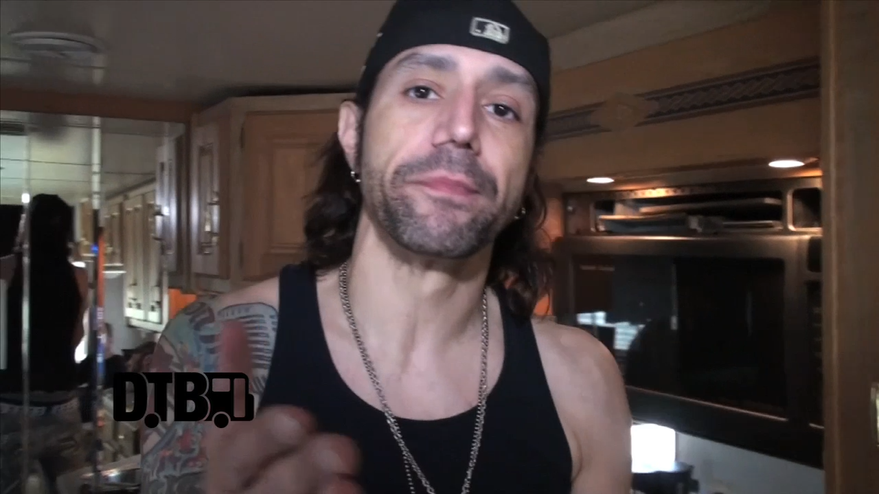 Tantric – CRAZY TOUR STORIES [VIDEO]