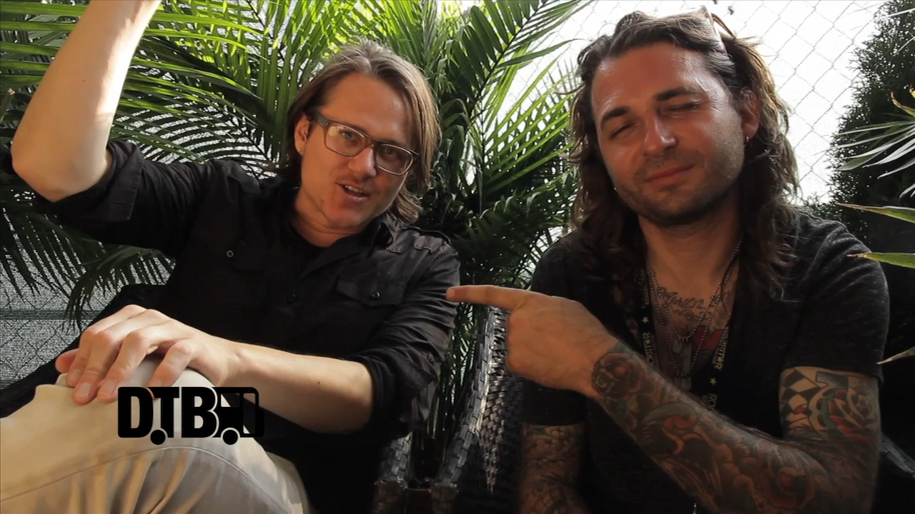 Darkest Hour – CRAZY TOUR STORIES [VIDEO]