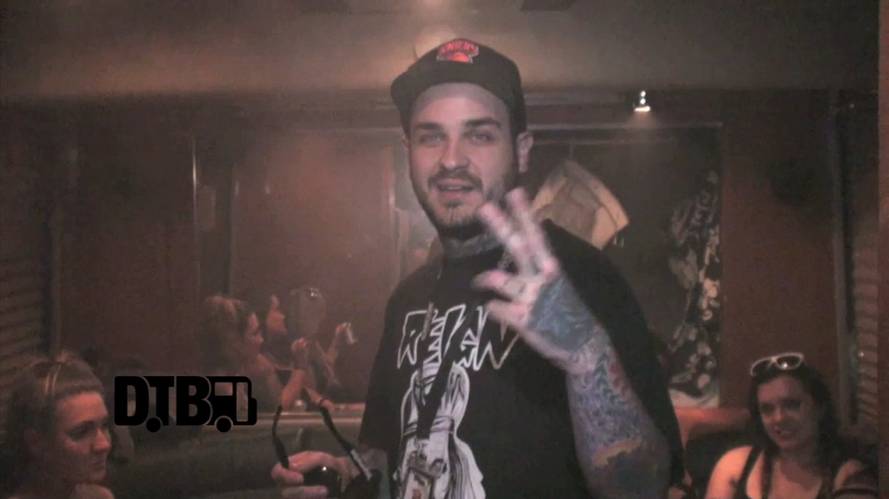 Emmure / Frankie Palmeri – BUS INVADERS Ep. 683 [VIDEO]