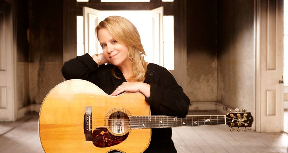 Mary Chapin Carpenter Announces U.S. Fall Acoustic Tour