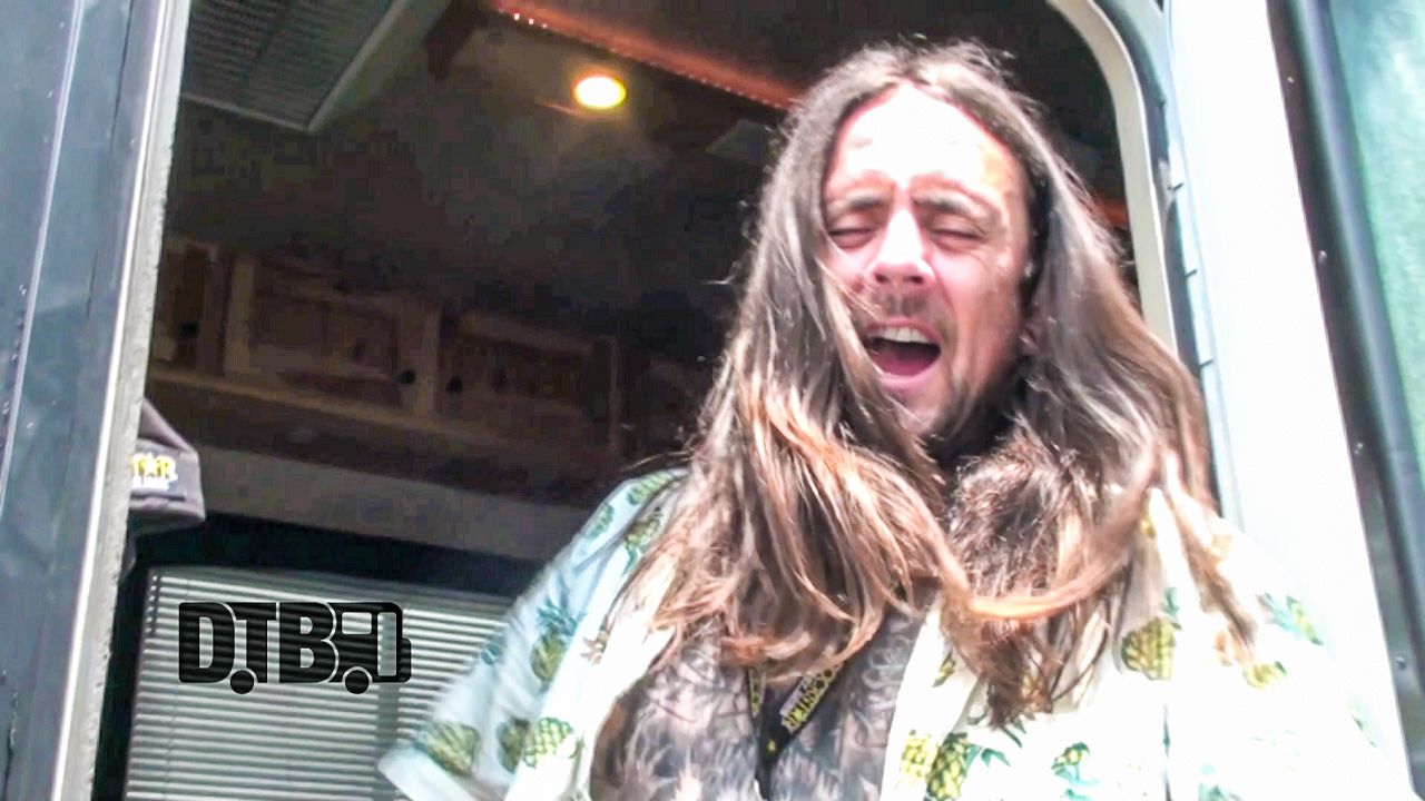 Thy Art Is Murder – BUS INVADERS Ep. 853 [VIDEO]