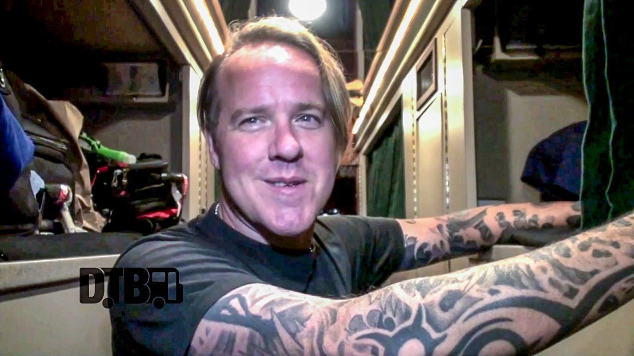 Fear Factory / Burton C. Bell – BUS INVADERS Ep. 881 [VIDEO]