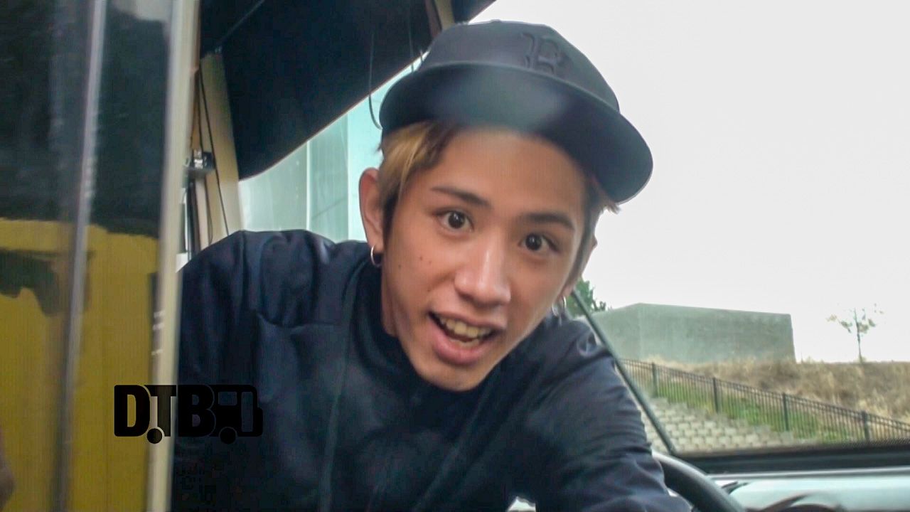 ONE OK ROCK – BUS INVADERS Ep. 902 [VIDEO]