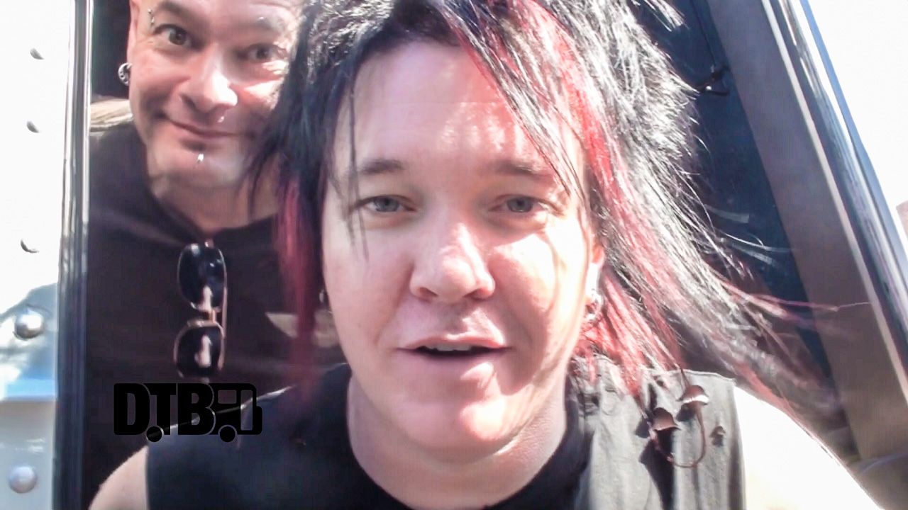 Madlife – BUS INVADERS Ep. 934 [VIDEO]