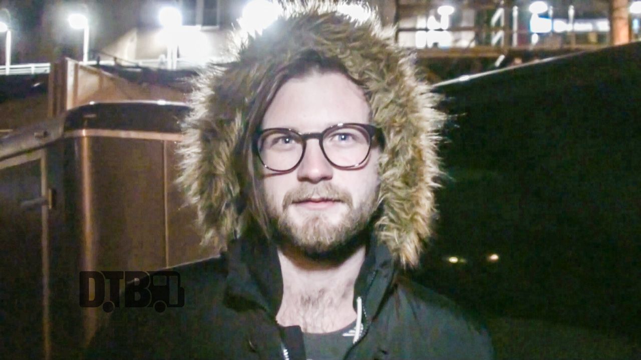 Too Close To Touch – DREAM TOUR Ep. 371 [VIDEO]