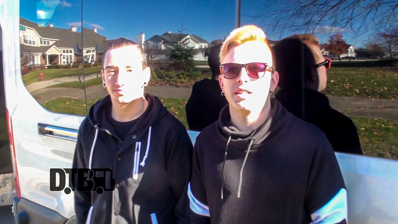 Vanity Strikes – CRAZY TOUR STORIES Ep. 423 [VIDEO]