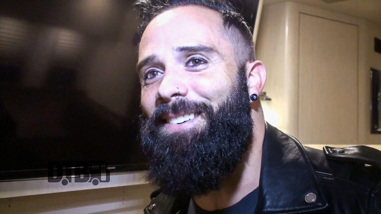 Skillet – BUS INVADERS Ep. 1072 [VIDEO]