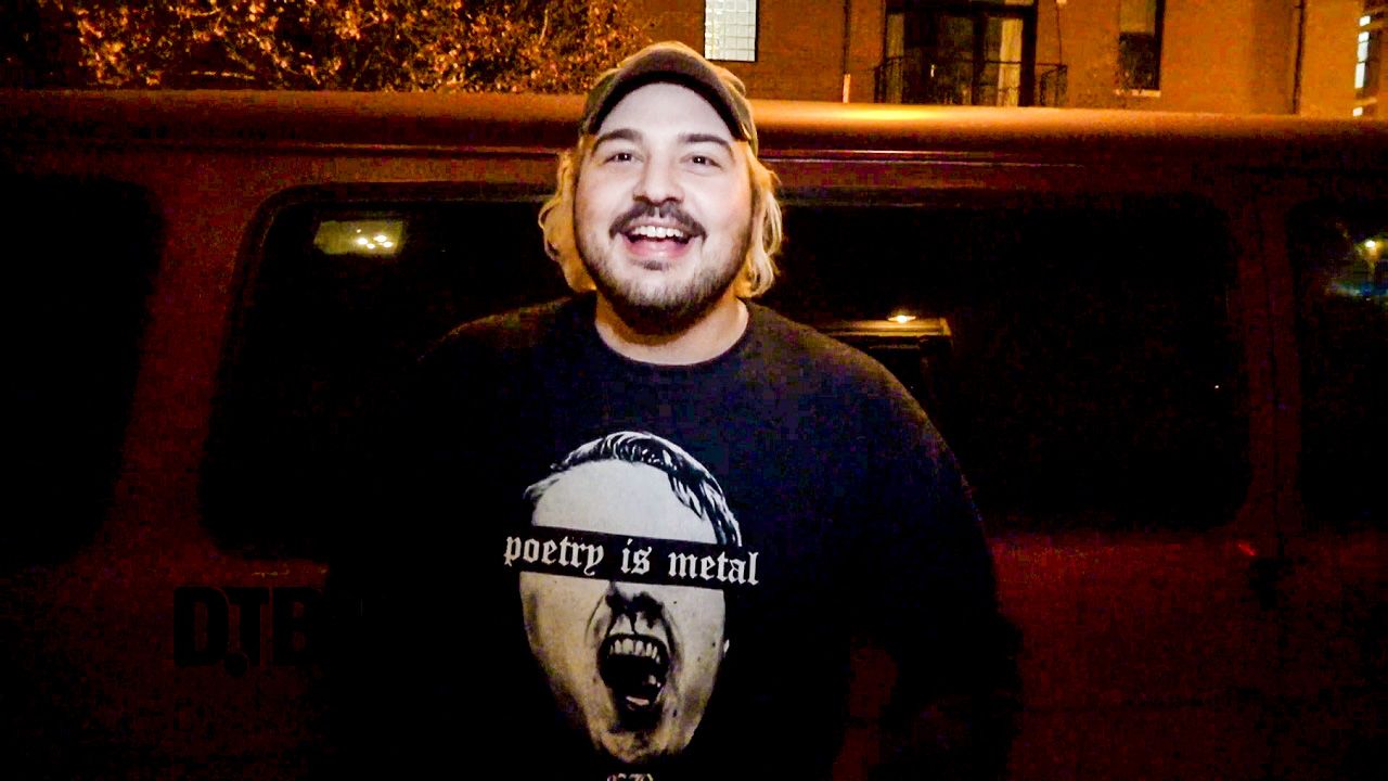 Everyone Leaves – CRAZY TOUR STORIES Ep. 498