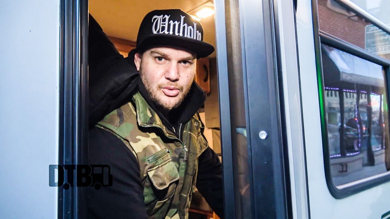 Winds of Plague – BUS INVADERS Ep. 1138 [VIDEO]