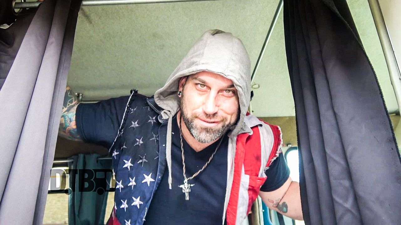 Year of the Locust – BUS INVADERS Ep. 1173 [VIDEO]