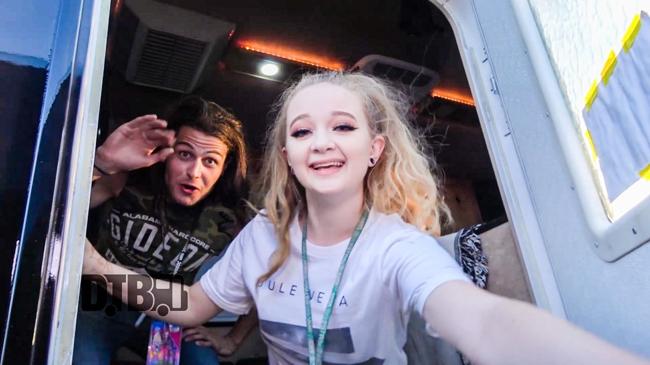 Jule Vera – BUS INVADERS Ep. 1249 [VIDEO]