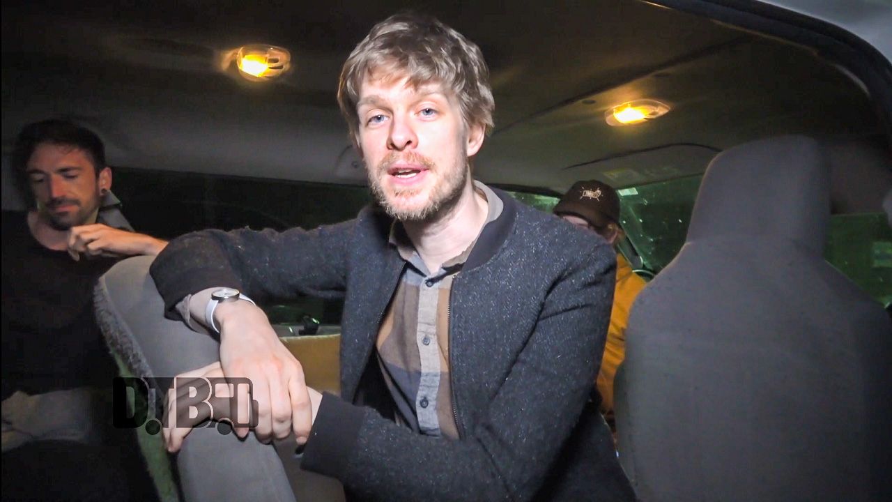 TTNG – BUS INVADERS Ep. 1335 [VIDEO]