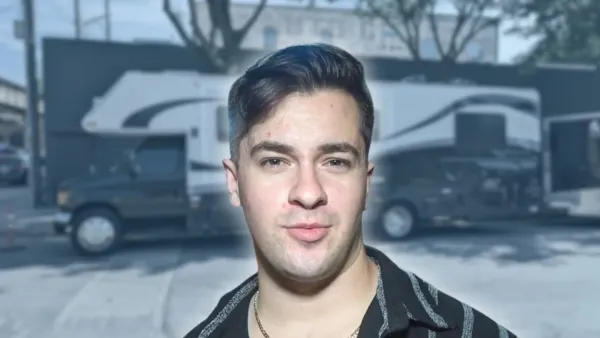 Archers - BUS INVADERS Ep. 2125 [VIDEO]