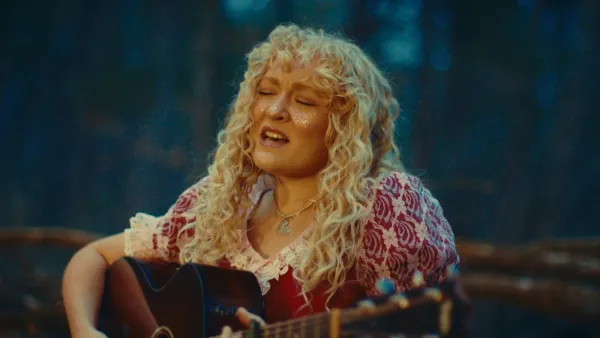 Chloe Hoeker - DREAM TOUR