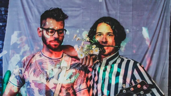 Cry Babi - CRAZY TOUR STORIES