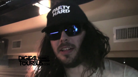 Andrew W.K. – BUS INVADERS Ep. 321