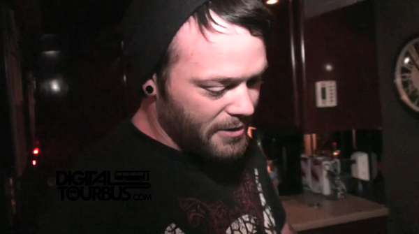 Candlelight Red – BUS INVADERS Ep. 355 (Uproar Edition)