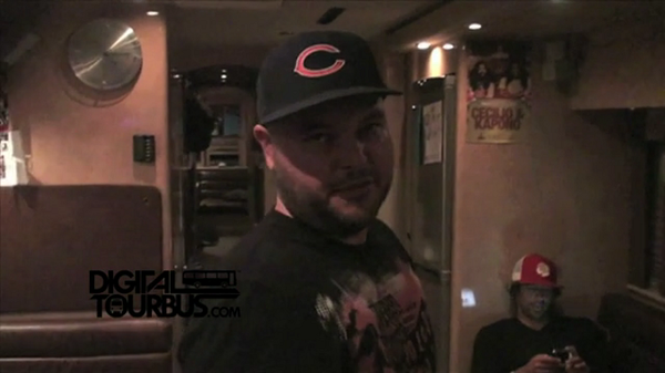 Pepper – BUS INVADERS Ep. 313